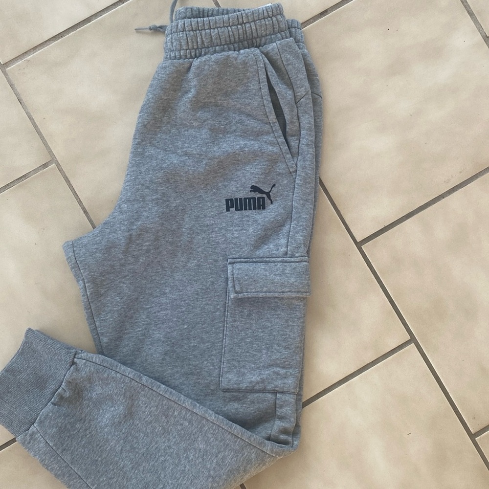 Puma Cargo Sweat Pants size large